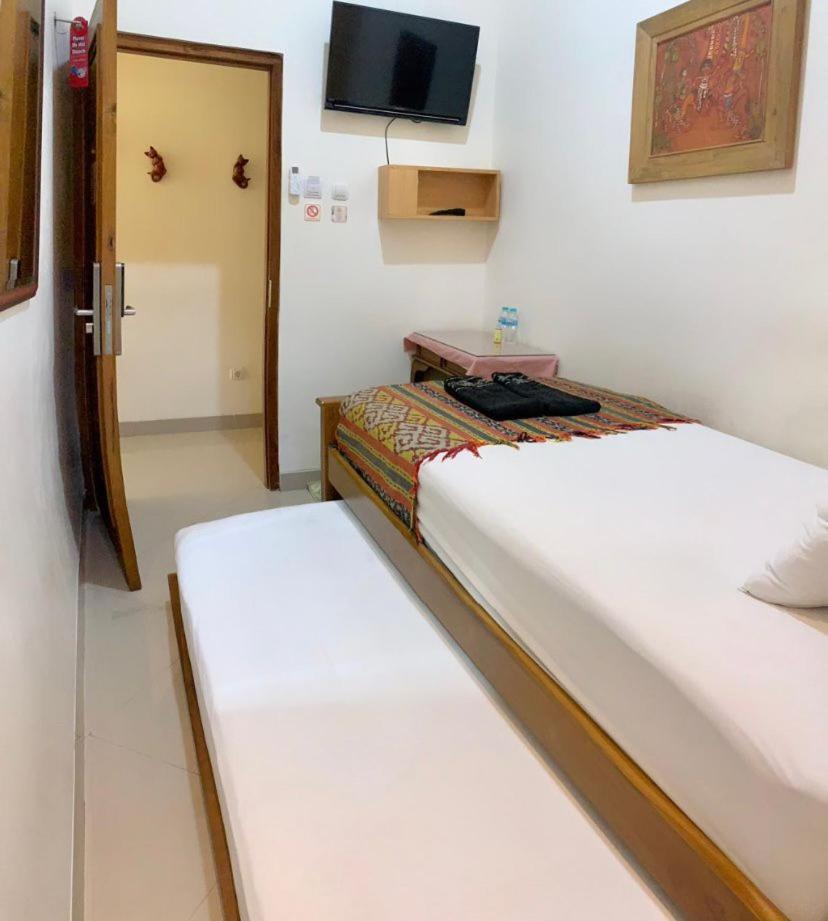 The Cabin Hotel Ambasador Yogyakarta Eksteriør billede
